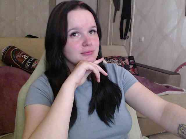 Lizzi-Peach webcam