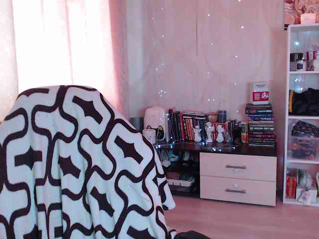 Lizzi-Peach webcam