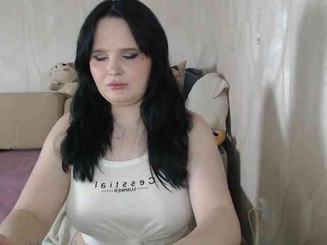 Lizzi-Peach webcam