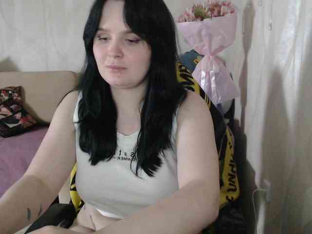 Lizzi-Peach webcam