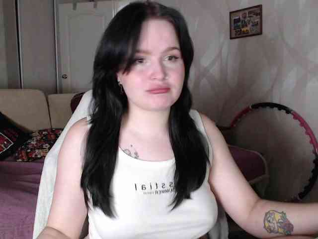 Lizzi-Peach webcam