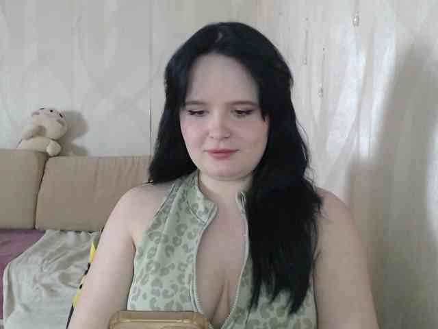 Lizzi-Peach webcam