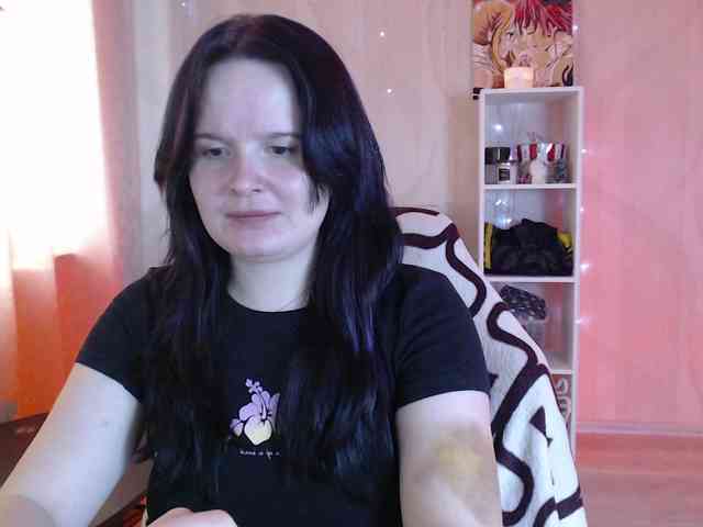 Lizzi-Peach webcam