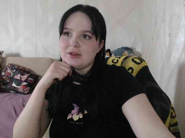 Lizzi-Peach webcam