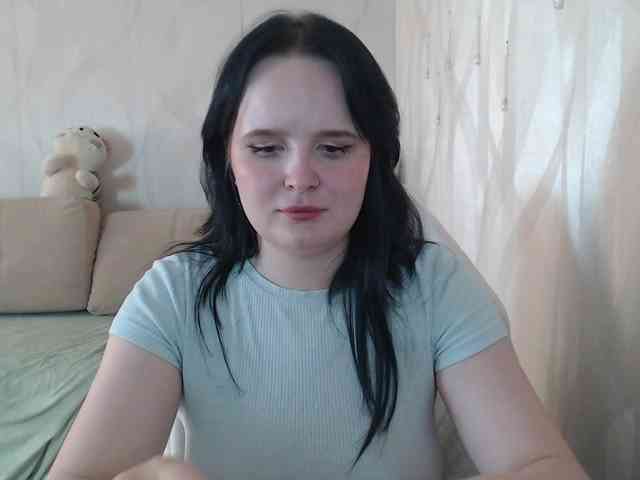 Lizzi-Peach webcam