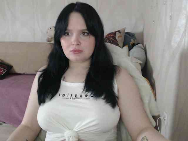 Lizzi-Peach webcam