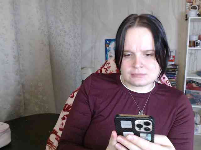 Lizzi-Peach webcam