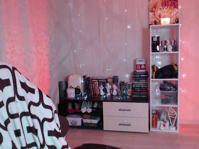 Lizzi-Peach webcam