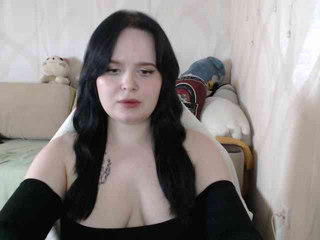 Lizzi-Peach webcam