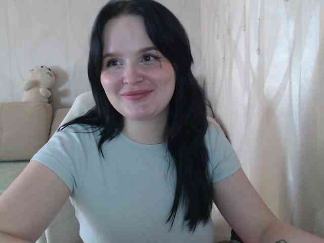 Lizzi-Peach webcam