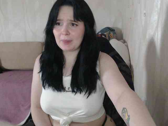 Lizzi-Peach webcam