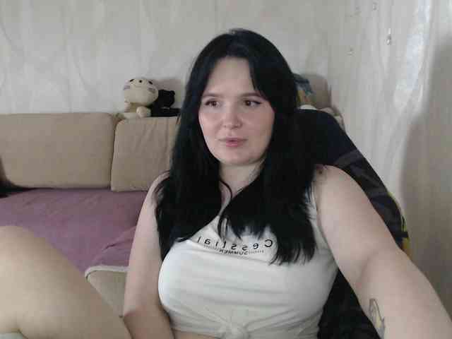 Lizzi-Peach webcam
