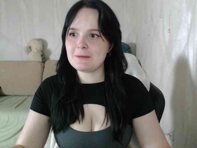 Lizzi-Peach webcam