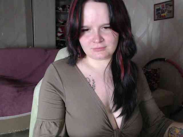 Lizzi-Peach webcam