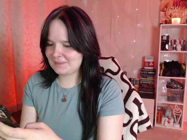 Lizzi-Peach webcam