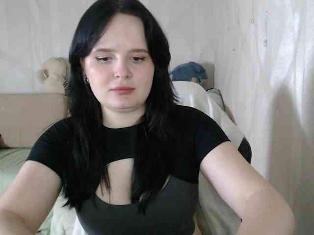Lizzi-Peach webcam