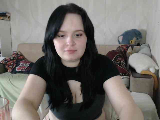 Lizzi-Peach webcam