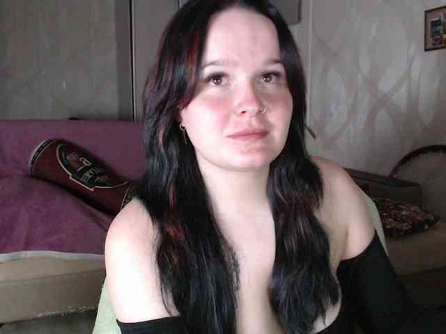 Lizzi-Peach webcam