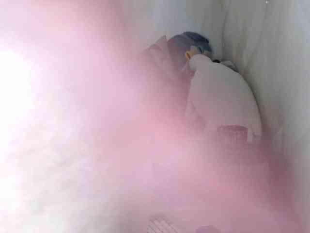 Lizzi-Peach webcam