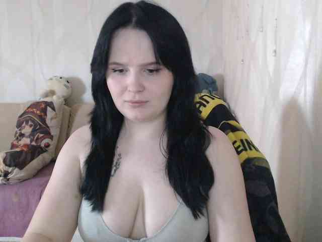 Lizzi-Peach webcam