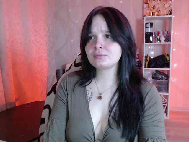 Lizzi-Peach webcam