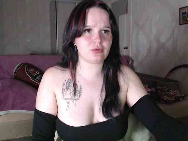 Lizzi-Peach webcam