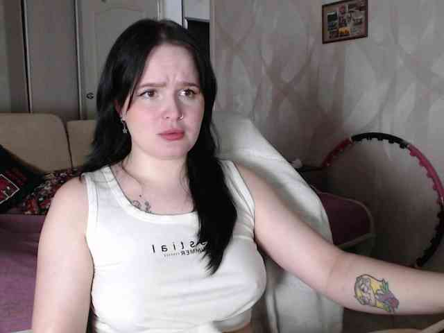 Lizzi-Peach webcam