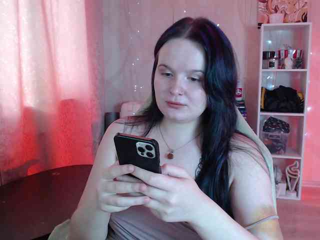 Lizzi-Peach webcam