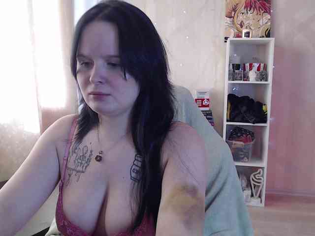 Lizzi-Peach webcam