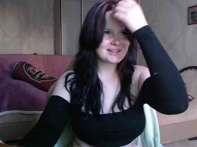Lizzi-Peach webcam