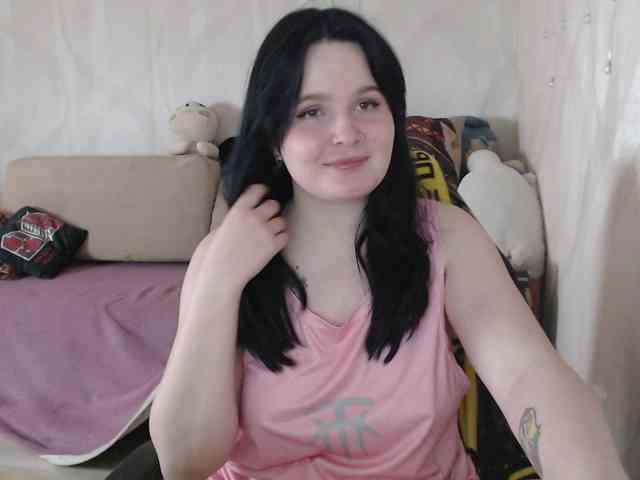 Lizzi-Peach webcam