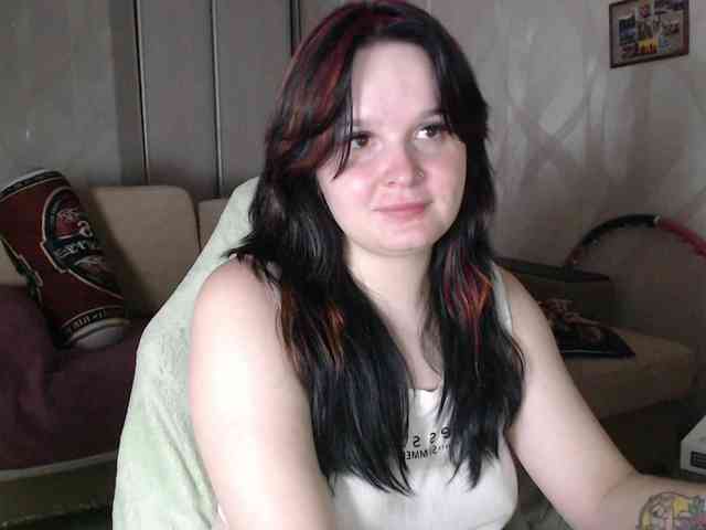 Lizzi-Peach webcam