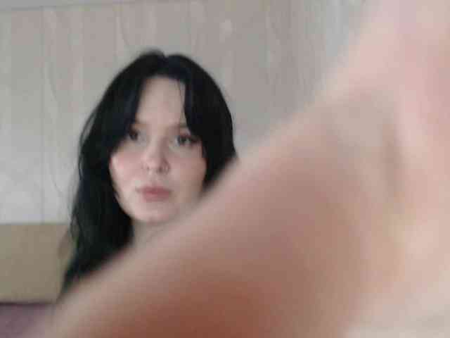 Lizzi-Peach webcam