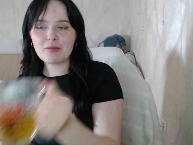 Lizzi-Peach webcam