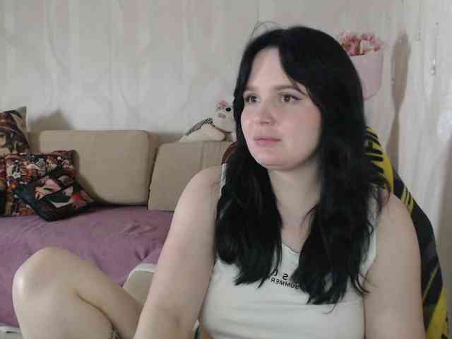 Lizzi-Peach webcam