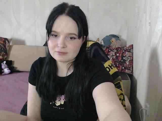 Lizzi-Peach webcam