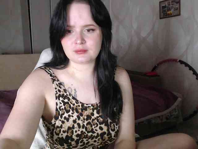 Lizzi-Peach webcam