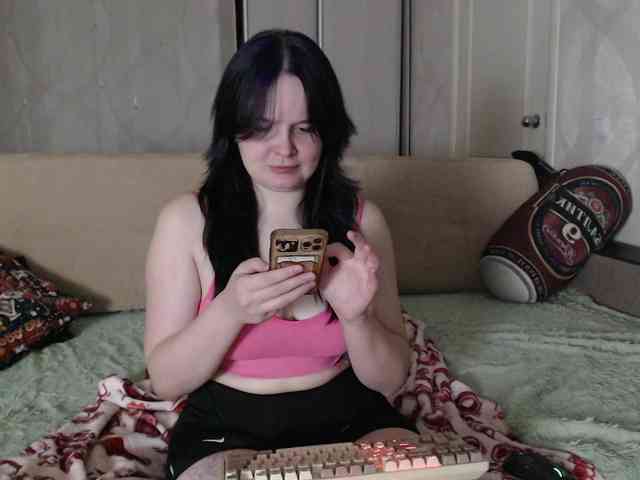 Lizzi-Peach webcam