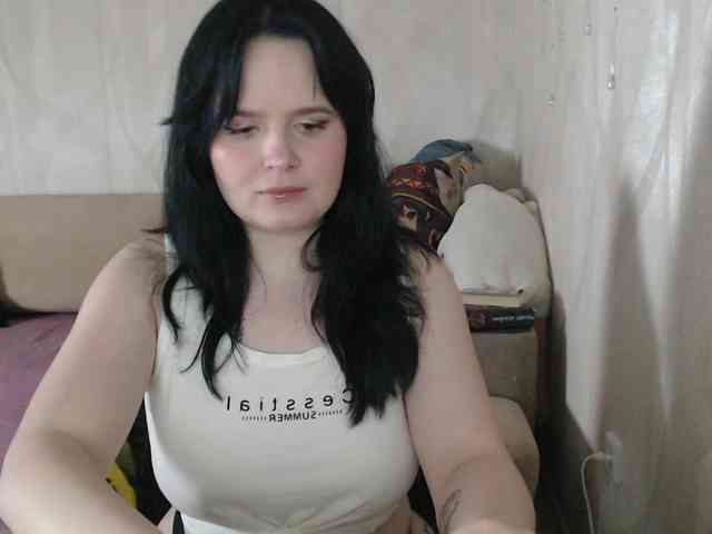 Lizzi-Peach webcam