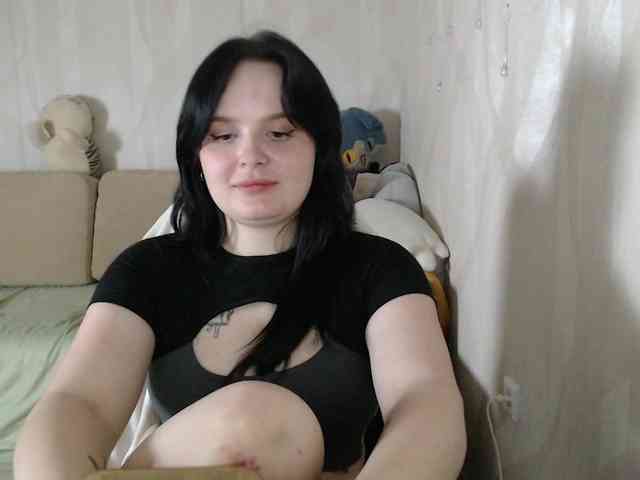 Lizzi-Peach webcam