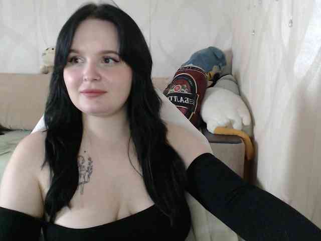 Lizzi-Peach webcam