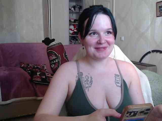 Lizzi-Peach webcam