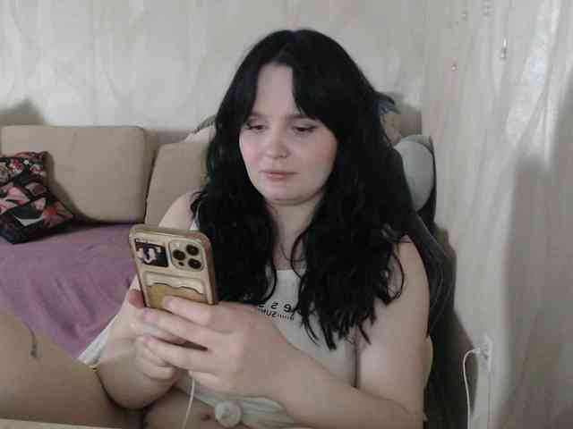 Lizzi-Peach webcam