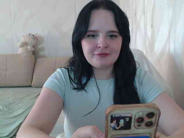 Lizzi-Peach webcam
