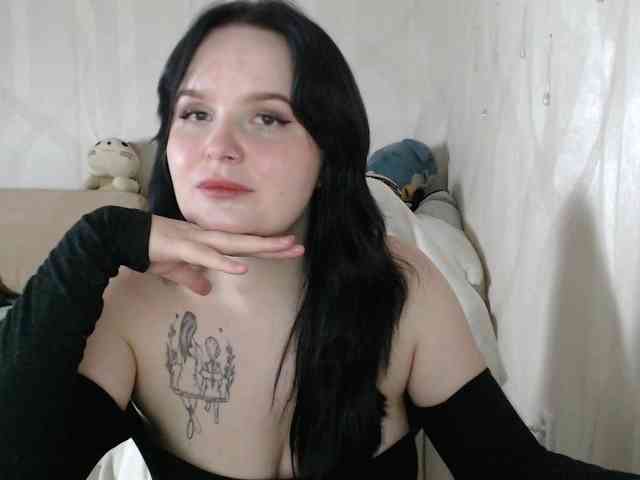Lizzi-Peach webcam