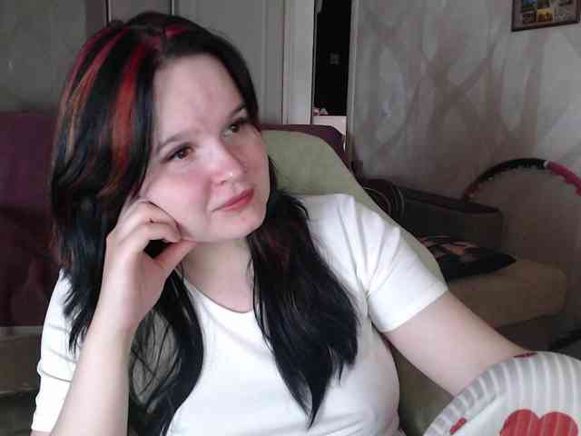 Lizzi-Peach webcam