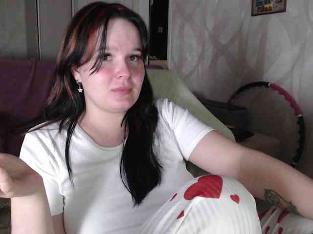 Lizzi-Peach webcam