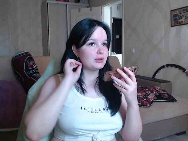 Lizzi-Peach webcam