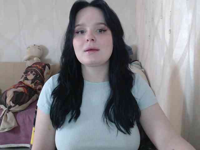 Lizzi-Peach webcam