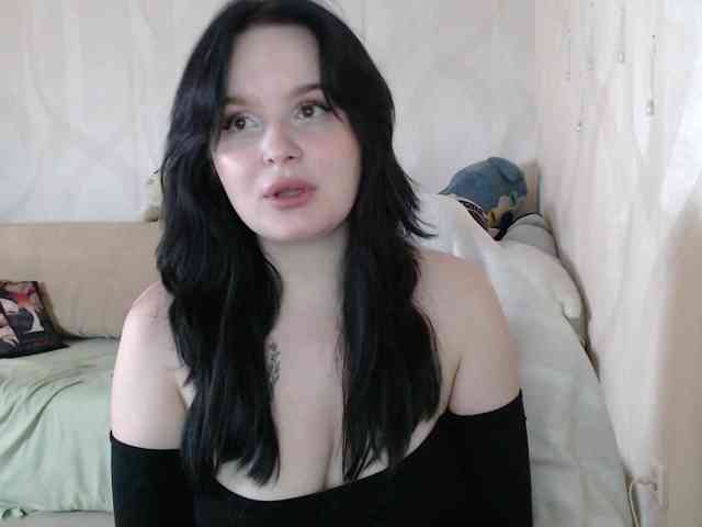 Lizzi-Peach webcam